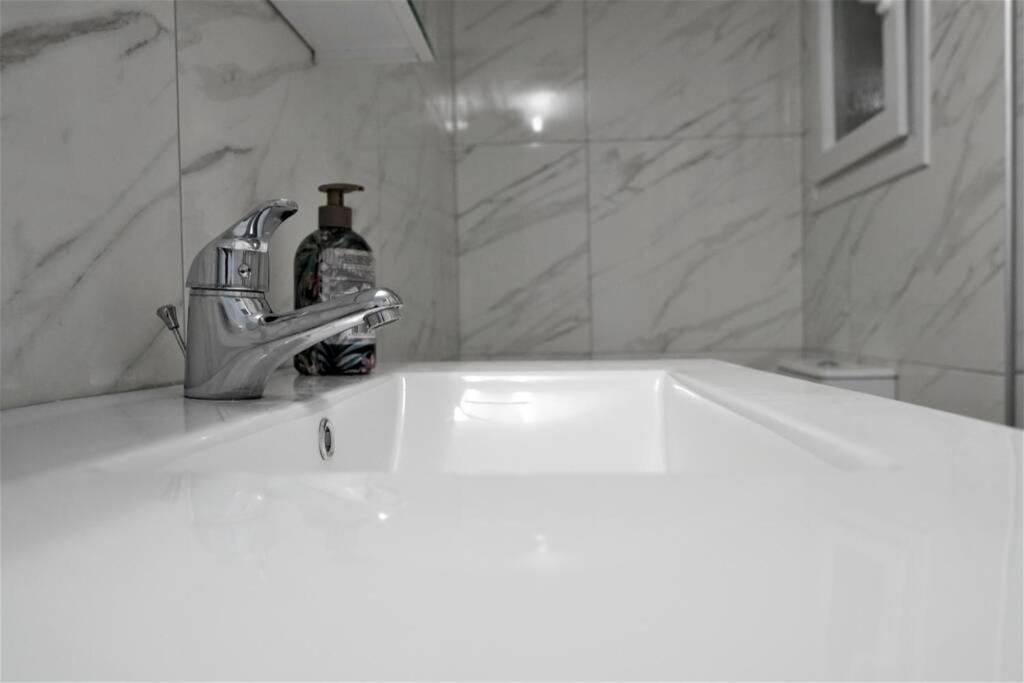 Athens Central 3Bd Apartment Next To Metro Luxury Ngoại thất bức ảnh